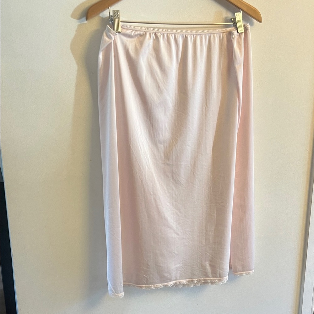 💖Baby Pink Vintage Half Slip💖 - Picture 2 of 7